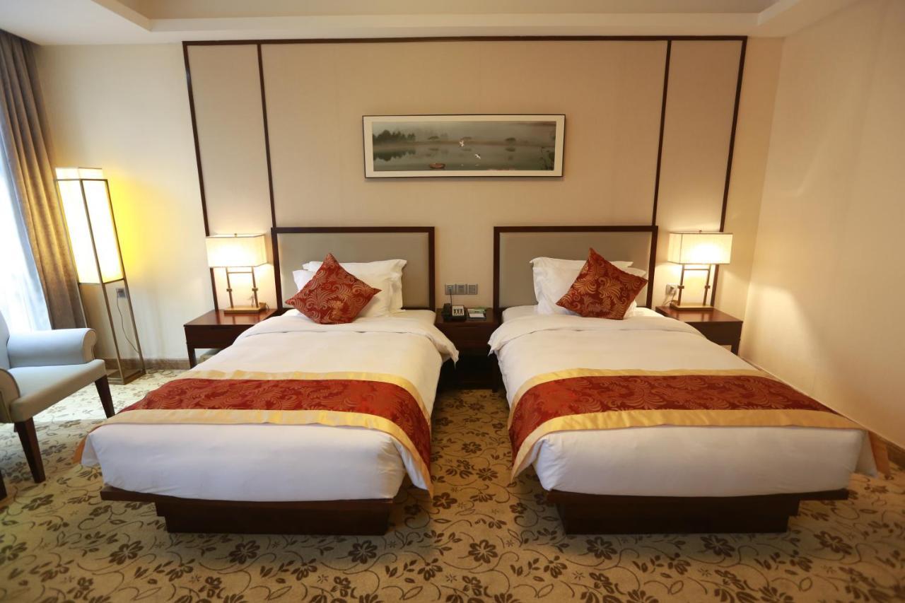 Hotel Guangzhou Seaman Club Esterno foto
